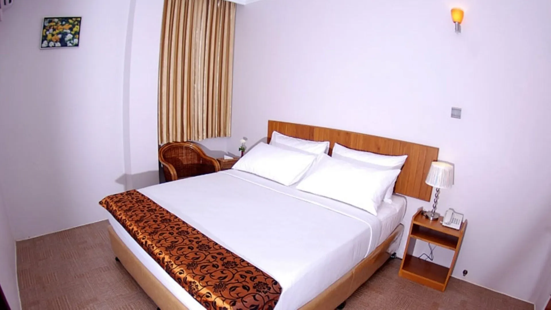 Holiday Hotel Rangún 3*,