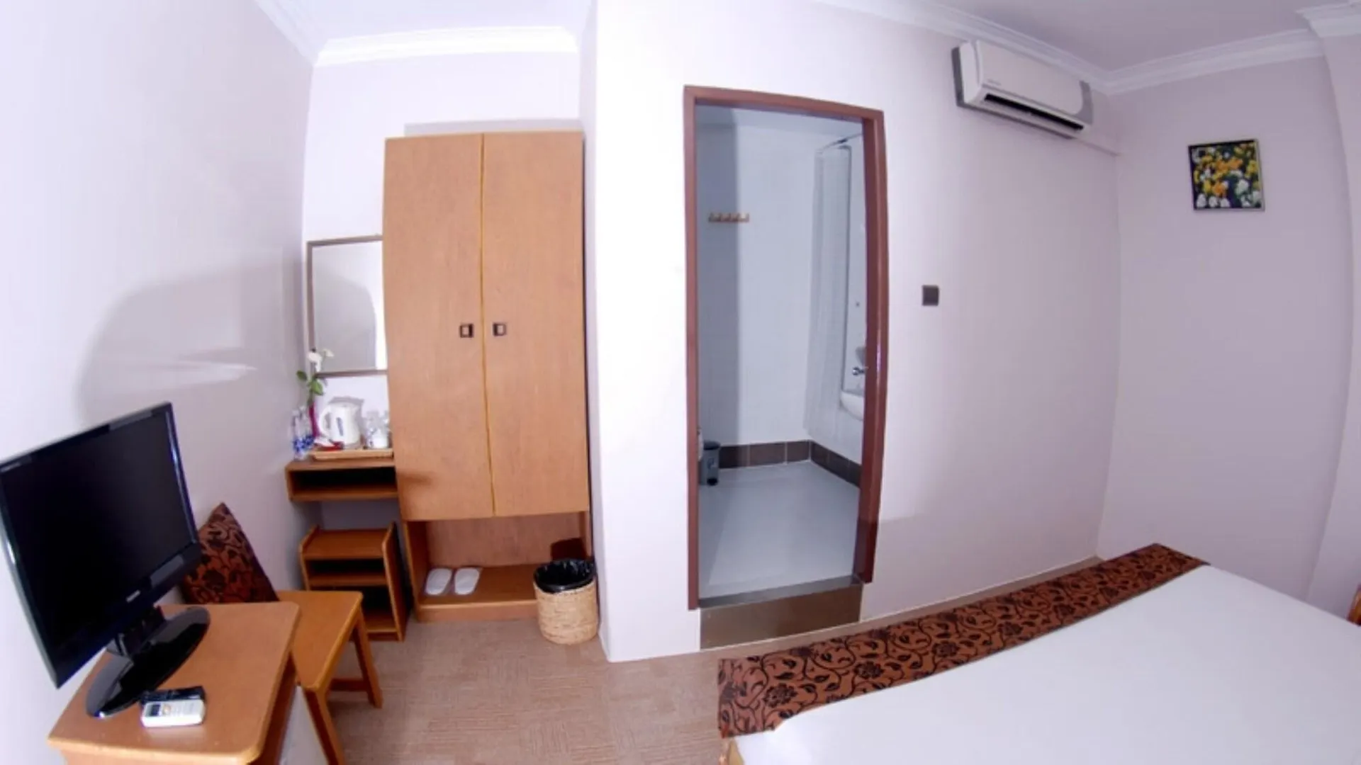 Holiday Hotel Yangon