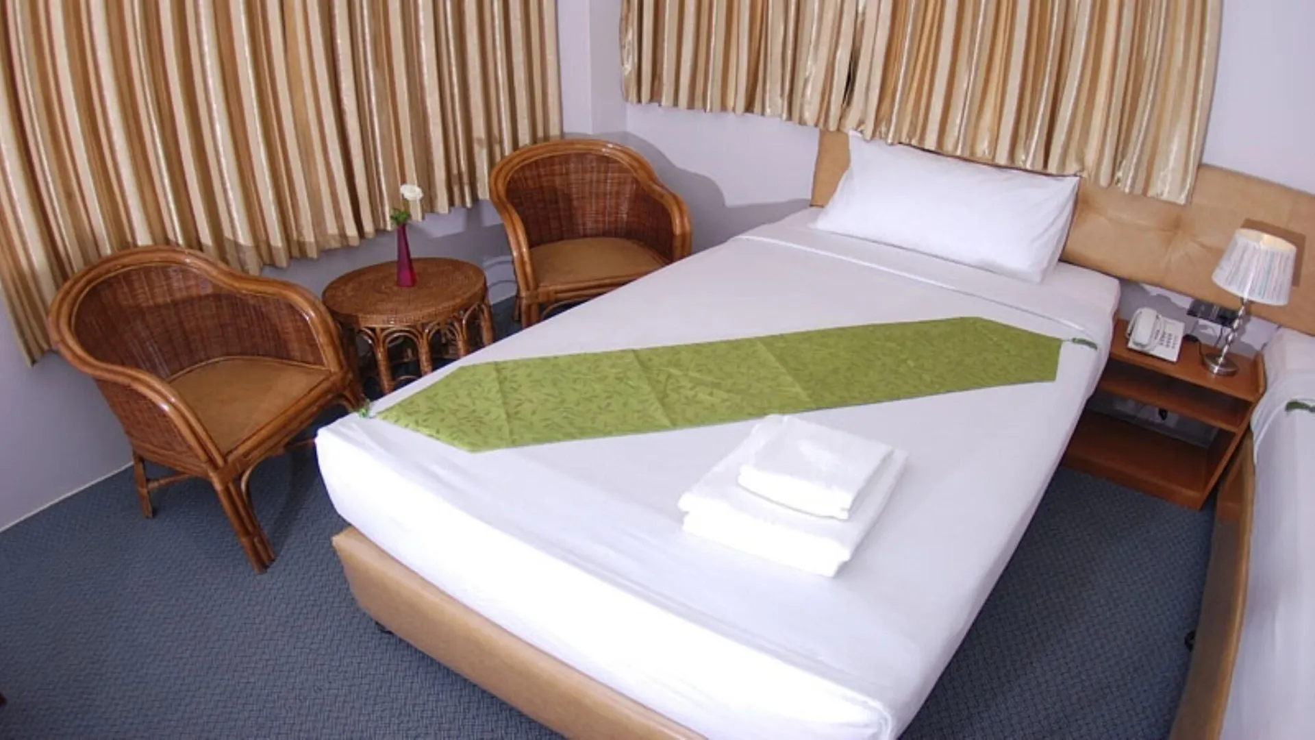 ***  Holiday Hotel Yangon Myanmar