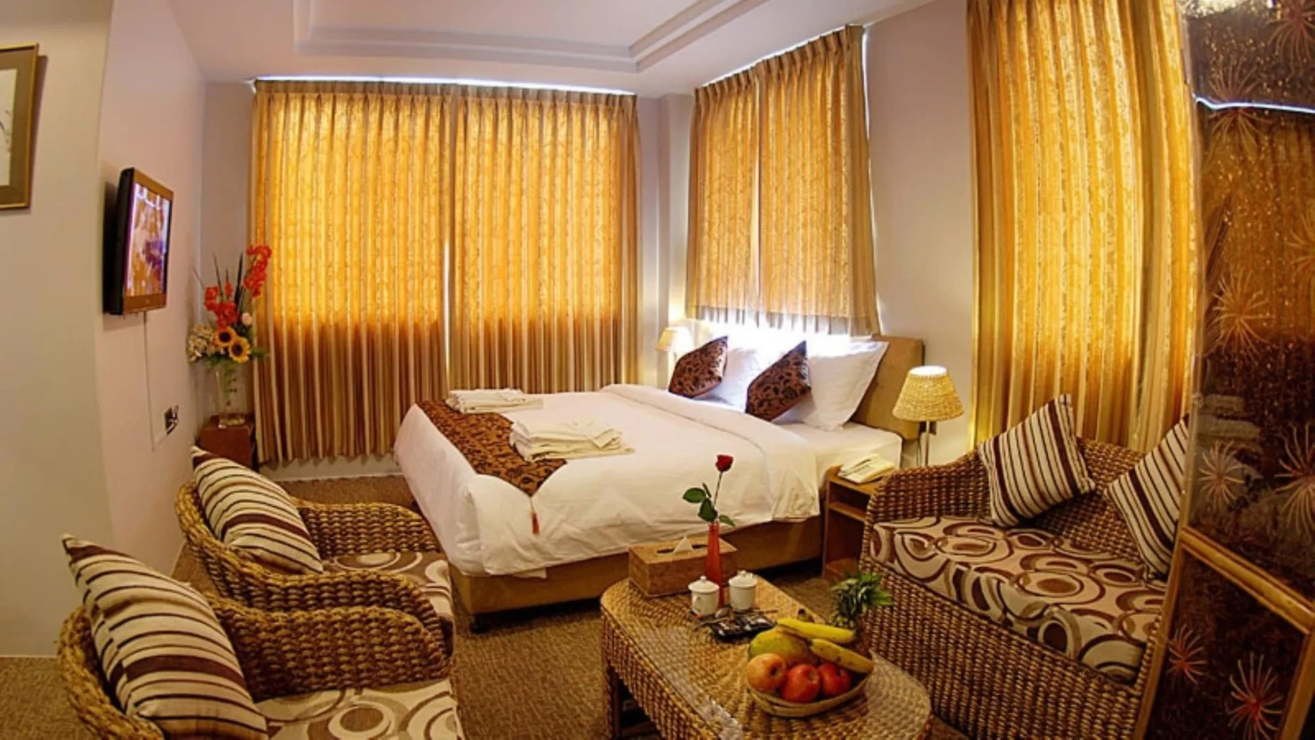 Holiday Hotel Yangon