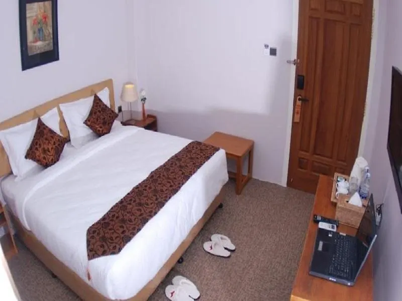 Holiday Hotel Yangon