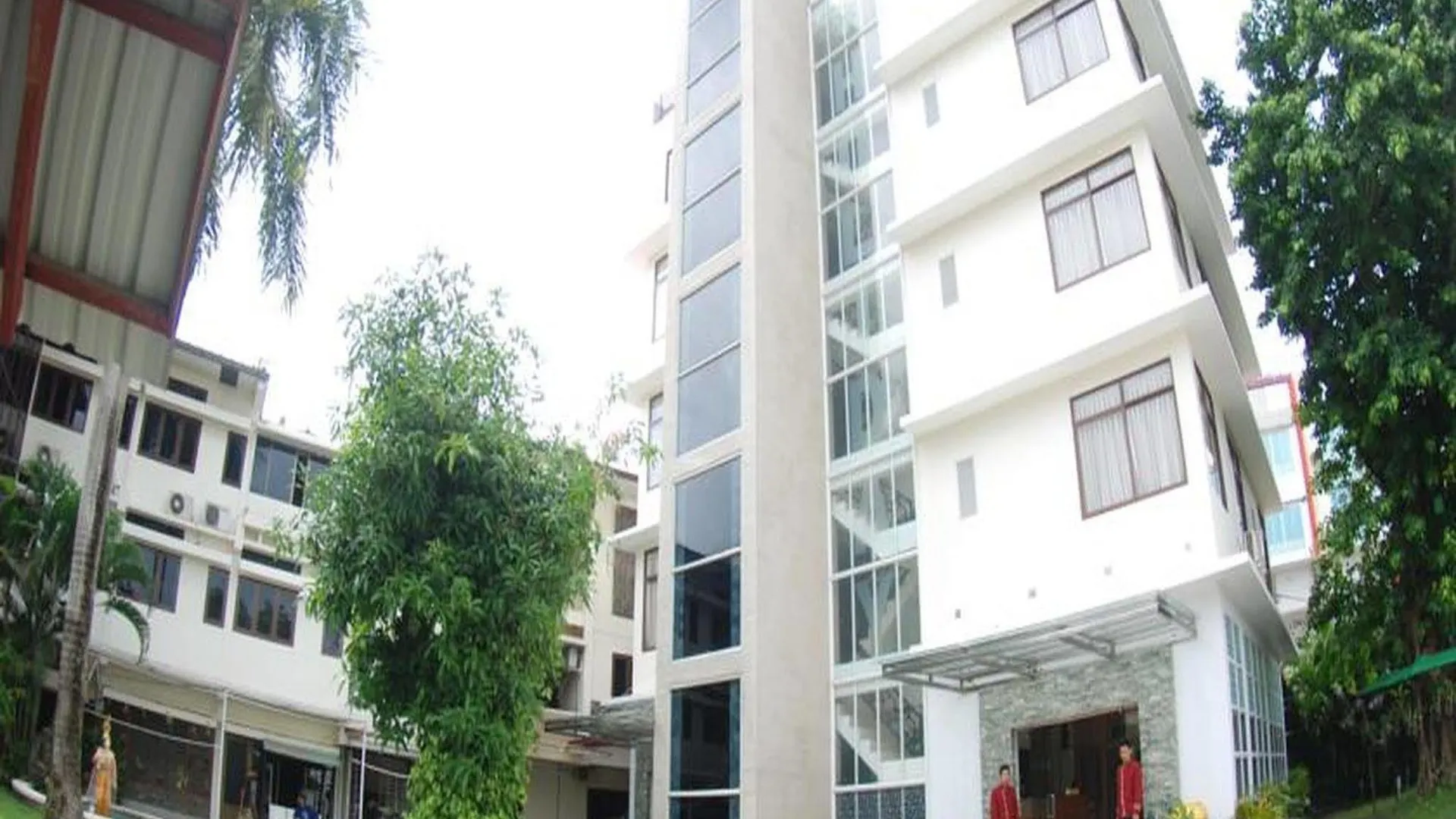 Holiday Hotel Yangon